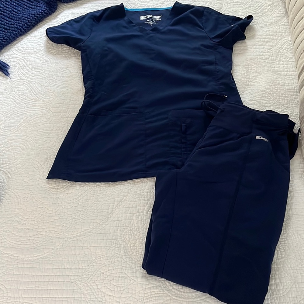Grey’s Anatomy Navy Scrub Set